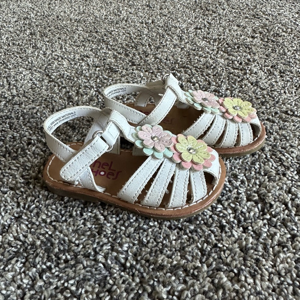 GUC Toddler Sandals